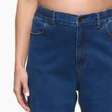 Relaxed Wide Leg Jeans
