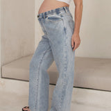 Relaxed Wide Leg Jeans